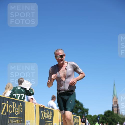 21.06.2026 - Viking Triathlon Michael Strokosch http://msf.ph/oto/9837478 21.06.2026 14:30:37 Laufen 60 meine-sportfotos.de