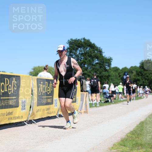 21.06.2026 - Viking Triathlon Michael Strokosch http://msf.ph/oto/9837896 21.06.2026 14:33:42 Laufen 37, 77 meine-sportfotos.de
