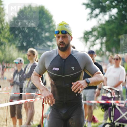 21.06.2026 - 29. Vierlanden-Triathlon LAZAROV Photography http://msf.ph/oto/9839746 21.06.2026 08:33:37 Schwimmen 9 meine-sportfotos.de