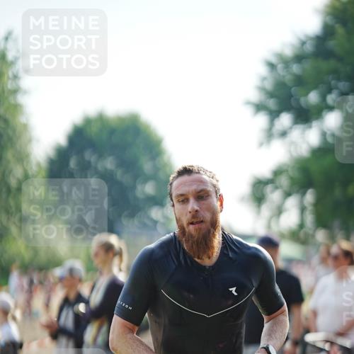 21.06.2026 - 29. Vierlanden-Triathlon LAZAROV Photography http://msf.ph/oto/9839752 21.06.2026 08:33:41 Schwimmen 9, 111 meine-sportfotos.de