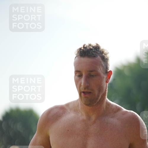 21.06.2026 - 29. Vierlanden-Triathlon LAZAROV Photography http://msf.ph/oto/9839776 21.06.2026 08:36:49 Schwimmen 207, 211 meine-sportfotos.de