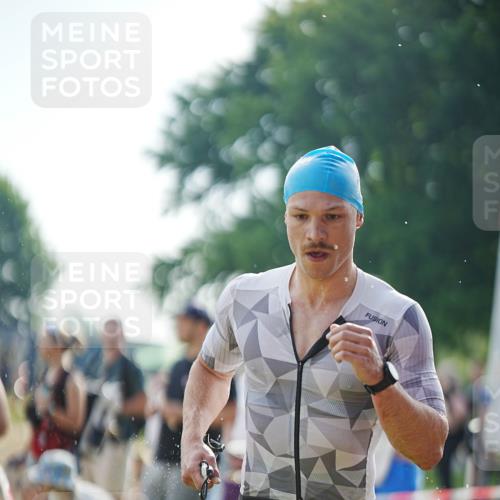 21.06.2026 - 29. Vierlanden-Triathlon LAZAROV Photography http://msf.ph/oto/9839804 21.06.2026 08:37:34 Schwimmen 31, 46, 107, 127 meine-sportfotos.de