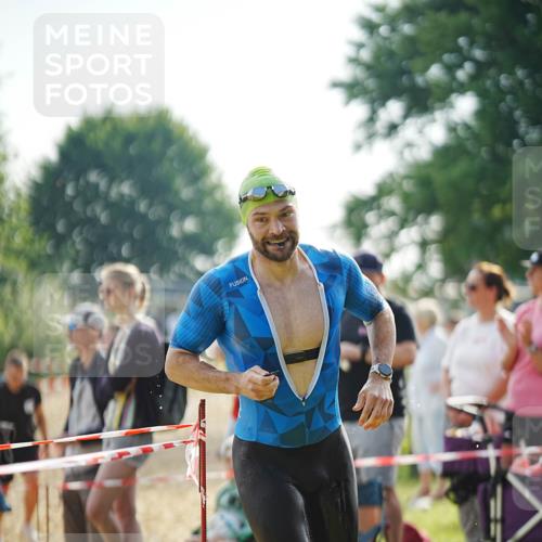 21.06.2026 - 29. Vierlanden-Triathlon LAZAROV Photography http://msf.ph/oto/9839807 21.06.2026 08:37:45 Schwimmen 36 meine-sportfotos.de