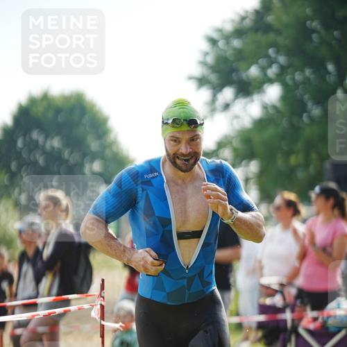 21.06.2026 - 29. Vierlanden-Triathlon LAZAROV Photography http://msf.ph/oto/9839809 21.06.2026 08:37:45 Schwimmen 36 meine-sportfotos.de