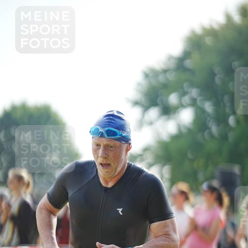 21.06.2026 - 29. Vierlanden-Triathlon LAZAROV Photography http://msf.ph/oto/9839822 21.06.2026 08:39:29 Schwimmen 32, 155, 166, 212 meine-sportfotos.de