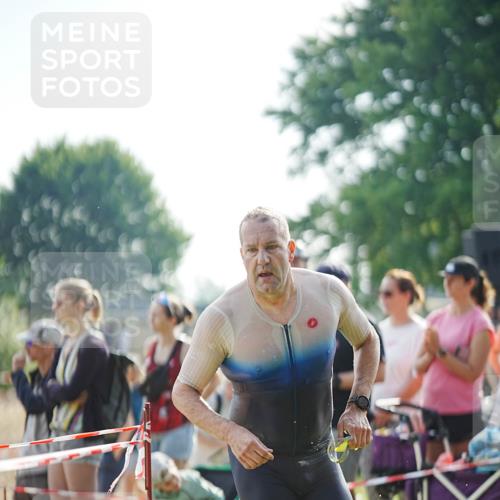 21.06.2026 - 29. Vierlanden-Triathlon LAZAROV Photography http://msf.ph/oto/9839825 21.06.2026 08:39:35 Schwimmen 3, 32, 155, 166 meine-sportfotos.de