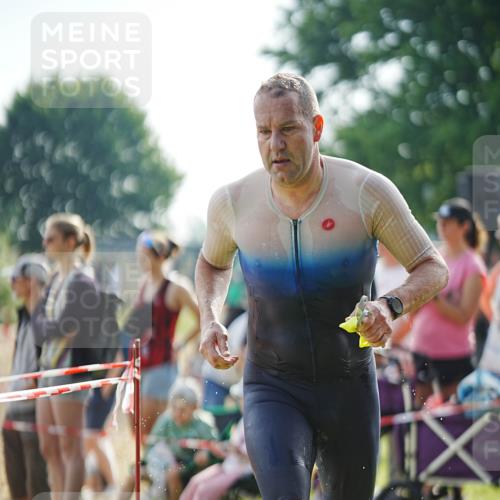 21.06.2026 - 29. Vierlanden-Triathlon LAZAROV Photography http://msf.ph/oto/9839828 21.06.2026 08:39:36 Schwimmen 3, 32, 155 meine-sportfotos.de
