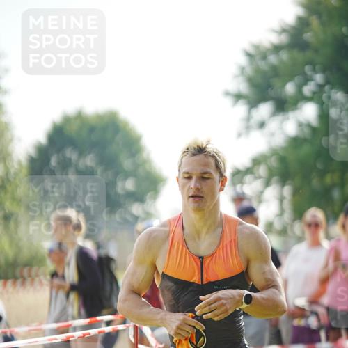 21.06.2026 - 29. Vierlanden-Triathlon LAZAROV Photography http://msf.ph/oto/9839833 21.06.2026 08:39:42 Schwimmen 3, 106 meine-sportfotos.de