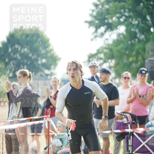 21.06.2026 - 29. Vierlanden-Triathlon LAZAROV Photography http://msf.ph/oto/9839843 21.06.2026 08:39:55 Schwimmen 72, 103 meine-sportfotos.de