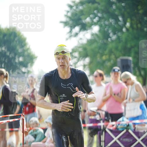 21.06.2026 - 29. Vierlanden-Triathlon LAZAROV Photography http://msf.ph/oto/9839856 21.06.2026 08:40:09 Schwimmen 7, 21 meine-sportfotos.de