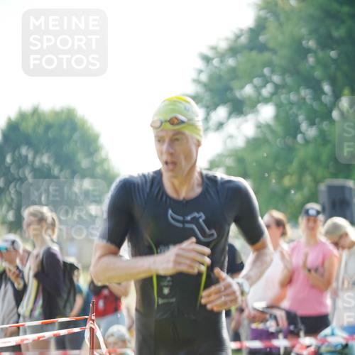 21.06.2026 - 29. Vierlanden-Triathlon LAZAROV Photography http://msf.ph/oto/9839859 21.06.2026 08:40:09 Schwimmen 7, 21 meine-sportfotos.de