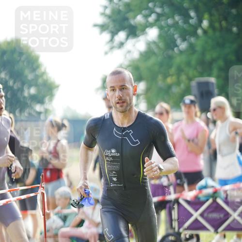 21.06.2026 - 29. Vierlanden-Triathlon LAZAROV Photography http://msf.ph/oto/9839862 21.06.2026 08:40:14 Schwimmen 7, 21, 55, 78, 109 meine-sportfotos.de