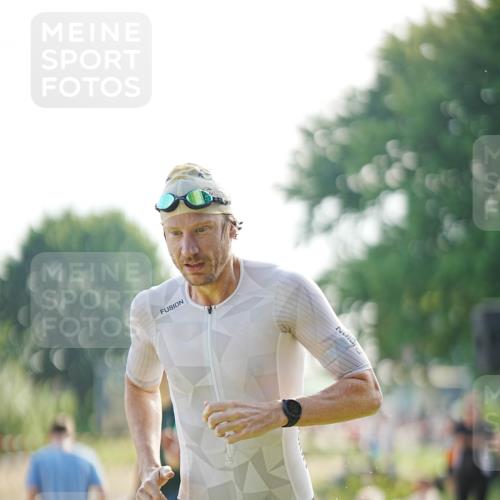 21.06.2026 - 29. Vierlanden-Triathlon LAZAROV Photography http://msf.ph/oto/9839891 21.06.2026 08:49:39 Schwimmen 187 meine-sportfotos.de