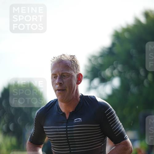 21.06.2026 - 29. Vierlanden-Triathlon LAZAROV Photography http://msf.ph/oto/9839899 21.06.2026 08:49:49 Schwimmen 153 meine-sportfotos.de
