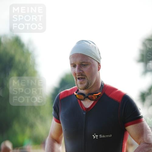 21.06.2026 - 29. Vierlanden-Triathlon LAZAROV Photography http://msf.ph/oto/9839906 21.06.2026 08:50:07 Schwimmen 48 meine-sportfotos.de