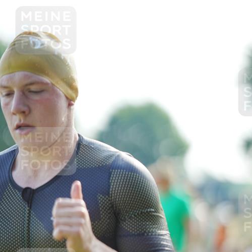 21.06.2026 - 29. Vierlanden-Triathlon LAZAROV Photography http://msf.ph/oto/9839933 21.06.2026 08:50:43 Schwimmen 101 meine-sportfotos.de