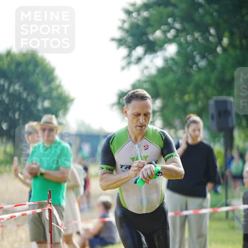 21.06.2026 - 29. Vierlanden-Triathlon LAZAROV Photography http://msf.ph/oto/9839934 21.06.2026 08:50:50 Schwimmen 101, 163 meine-sportfotos.de
