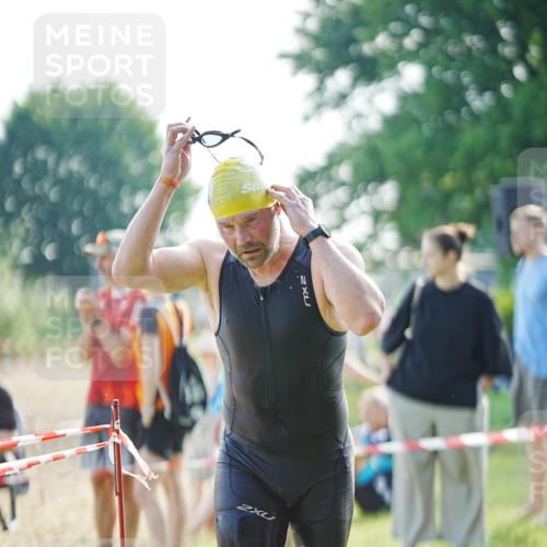21.06.2026 - 29. Vierlanden-Triathlon LAZAROV Photography http://msf.ph/oto/9839970 21.06.2026 08:51:40 Schwimmen 81, 157, 161, 204 meine-sportfotos.de