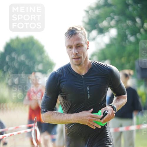 21.06.2026 - 29. Vierlanden-Triathlon LAZAROV Photography http://msf.ph/oto/9839977 21.06.2026 08:52:06 Schwimmen 151 meine-sportfotos.de