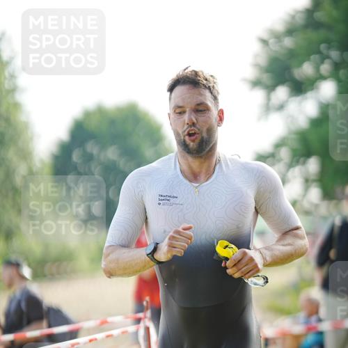21.06.2026 - 29. Vierlanden-Triathlon LAZAROV Photography http://msf.ph/oto/9839994 21.06.2026 08:52:30 Schwimmen 33, 181 meine-sportfotos.de