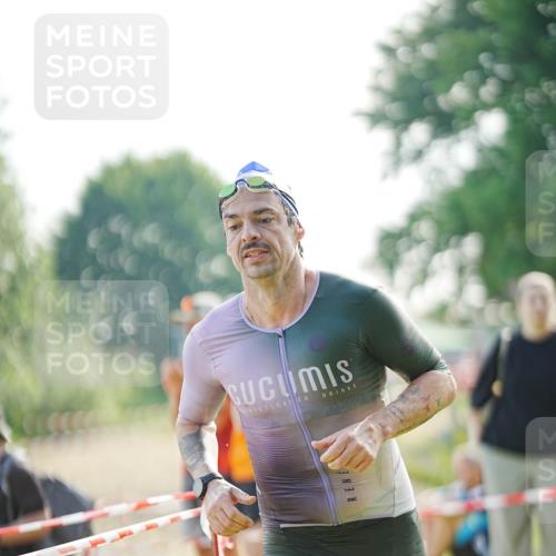 21.06.2026 - 29. Vierlanden-Triathlon LAZAROV Photography http://msf.ph/oto/9839997 21.06.2026 08:52:42 Schwimmen 167 meine-sportfotos.de