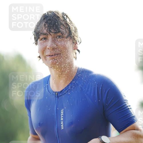 21.06.2026 - 29. Vierlanden-Triathlon LAZAROV Photography http://msf.ph/oto/9840011 21.06.2026 08:52:53 Schwimmen 22, 98, 195 meine-sportfotos.de