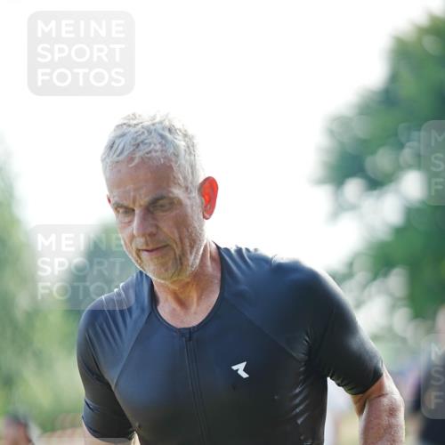 21.06.2026 - 29. Vierlanden-Triathlon LAZAROV Photography http://msf.ph/oto/9840036 21.06.2026 08:53:53 Schwimmen 124 meine-sportfotos.de