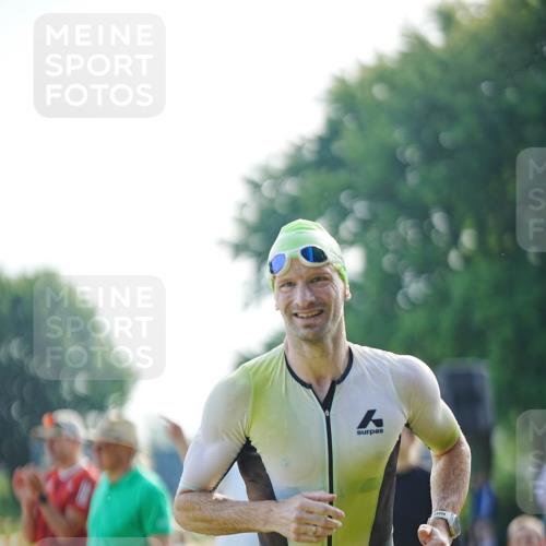 21.06.2026 - 29. Vierlanden-Triathlon LAZAROV Photography http://msf.ph/oto/9840040 21.06.2026 08:54:00 Schwimmen 122, 124, 126 meine-sportfotos.de