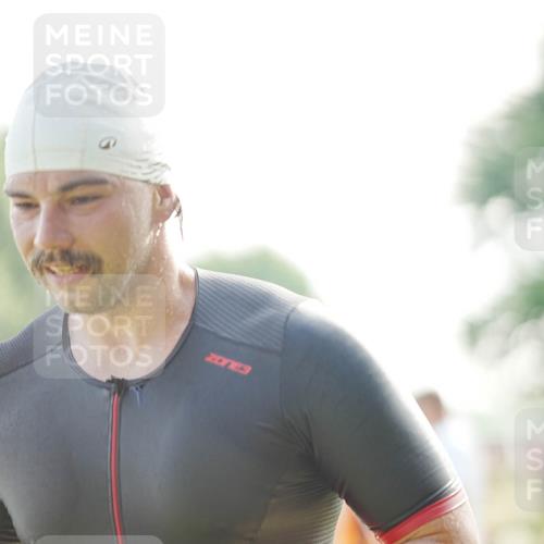 21.06.2026 - 29. Vierlanden-Triathlon LAZAROV Photography http://msf.ph/oto/9840060 21.06.2026 08:54:27 Schwimmen 93 meine-sportfotos.de