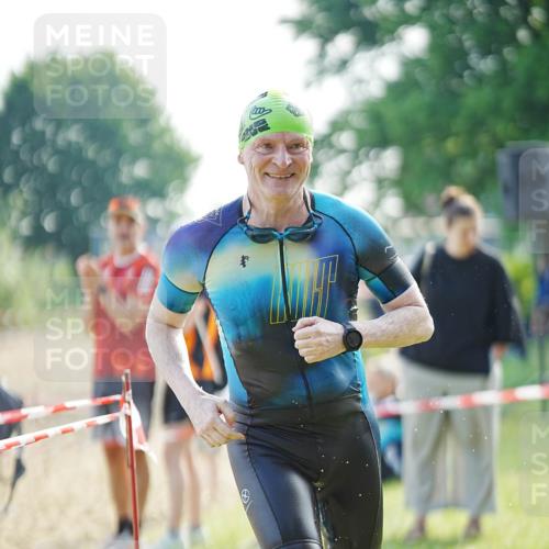 21.06.2026 - 29. Vierlanden-Triathlon LAZAROV Photography http://msf.ph/oto/9840061 21.06.2026 08:54:37 Schwimmen 213 meine-sportfotos.de