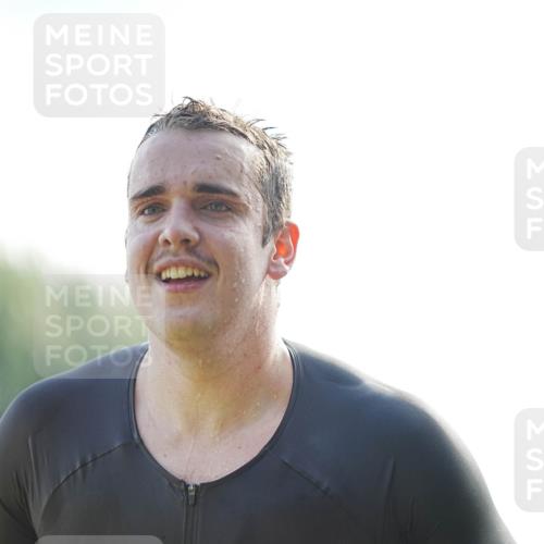 21.06.2026 - 29. Vierlanden-Triathlon LAZAROV Photography http://msf.ph/oto/9840073 21.06.2026 08:55:07 Schwimmen 19 meine-sportfotos.de