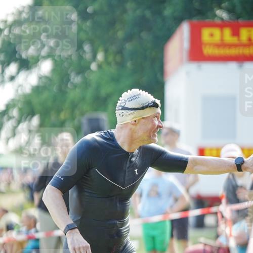 21.06.2026 - 29. Vierlanden-Triathlon LAZAROV Photography http://msf.ph/oto/9840084 21.06.2026 08:56:10 Schwimmen 138 meine-sportfotos.de
