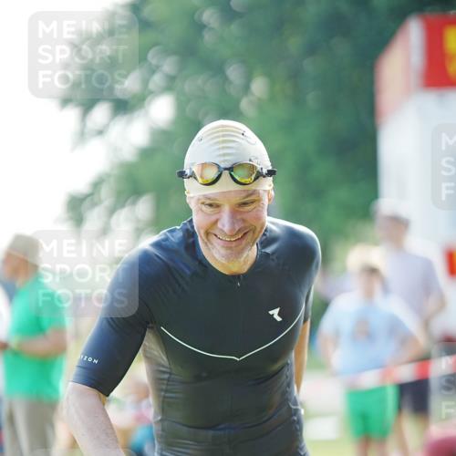 21.06.2026 - 29. Vierlanden-Triathlon LAZAROV Photography http://msf.ph/oto/9840088 21.06.2026 08:56:11 Schwimmen 138 meine-sportfotos.de