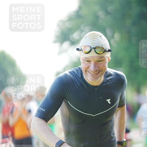 21.06.2026 - 29. Vierlanden-Triathlon LAZAROV Photography http://msf.ph/oto/9840089 21.06.2026 08:56:11 Schwimmen 138 meine-sportfotos.de