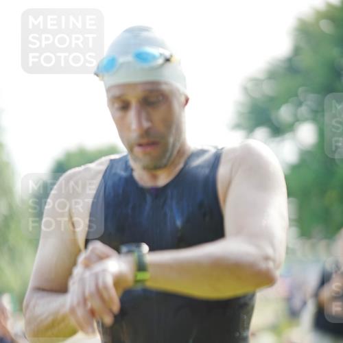 21.06.2026 - 29. Vierlanden-Triathlon LAZAROV Photography http://msf.ph/oto/9840101 21.06.2026 08:56:44 Schwimmen 123 meine-sportfotos.de