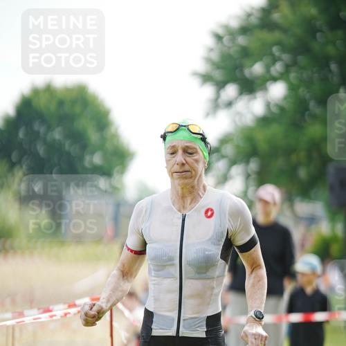 21.06.2026 - 29. Vierlanden-Triathlon LAZAROV Photography http://msf.ph/oto/9840126 21.06.2026 09:15:04 Schwimmen 248 meine-sportfotos.de