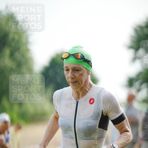 21.06.2026 - 29. Vierlanden-Triathlon LAZAROV Photography http://msf.ph/oto/9840128 21.06.2026 09:15:05 Schwimmen 248, 294 meine-sportfotos.de