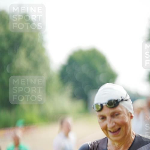 21.06.2026 - 29. Vierlanden-Triathlon LAZAROV Photography http://msf.ph/oto/9840131 21.06.2026 09:15:09 Schwimmen 248, 269, 294 meine-sportfotos.de