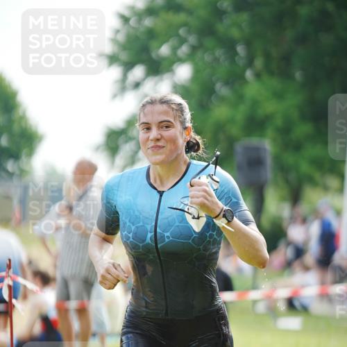 21.06.2026 - 29. Vierlanden-Triathlon LAZAROV Photography http://msf.ph/oto/9840140 21.06.2026 09:15:29 Schwimmen 260 meine-sportfotos.de
