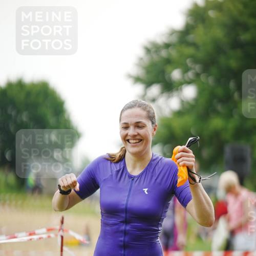 21.06.2026 - 29. Vierlanden-Triathlon LAZAROV Photography http://msf.ph/oto/9840193 21.06.2026 09:23:37 Schwimmen 270 meine-sportfotos.de