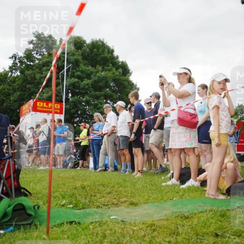 21.06.2026 - 29. Vierlanden-Triathlon LAZAROV Photography http://msf.ph/oto/9840217 21.06.2026 09:50:52 Schwimmen  meine-sportfotos.de