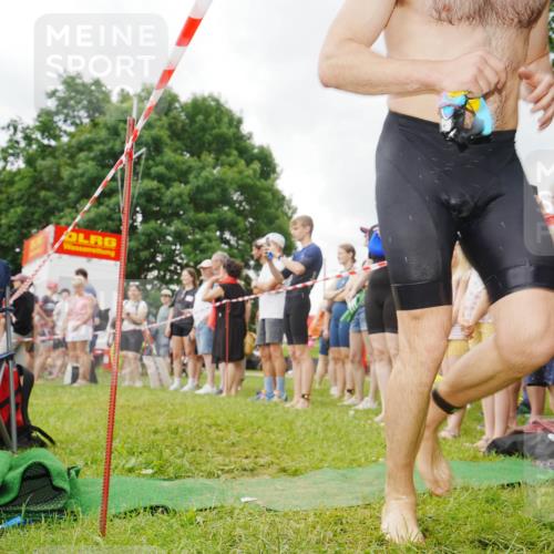 21.06.2026 - 29. Vierlanden-Triathlon LAZAROV Photography http://msf.ph/oto/9840230 21.06.2026 09:56:50 Schwimmen 361, 365 meine-sportfotos.de