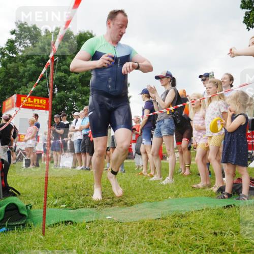 21.06.2026 - 29. Vierlanden-Triathlon LAZAROV Photography http://msf.ph/oto/9840242 21.06.2026 09:58:39 Schwimmen 320 meine-sportfotos.de