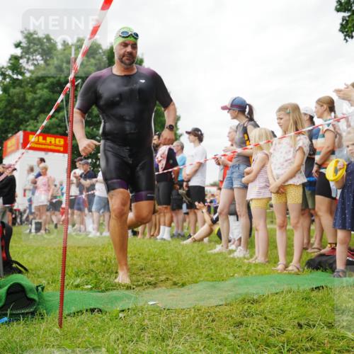 21.06.2026 - 29. Vierlanden-Triathlon LAZAROV Photography http://msf.ph/oto/9840268 21.06.2026 10:04:15 Schwimmen 420, 454 meine-sportfotos.de