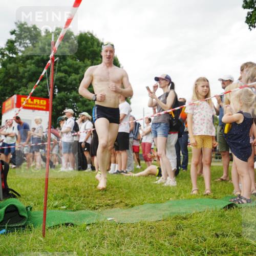 21.06.2026 - 29. Vierlanden-Triathlon LAZAROV Photography http://msf.ph/oto/9840293 21.06.2026 10:06:23 Schwimmen 438, 444, 464 meine-sportfotos.de