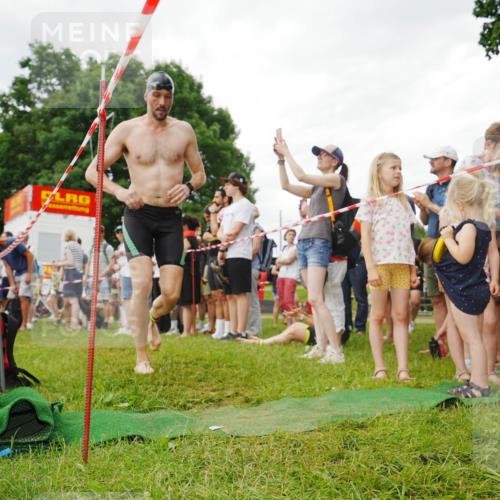 21.06.2026 - 29. Vierlanden-Triathlon LAZAROV Photography http://msf.ph/oto/9840295 21.06.2026 10:06:26 Schwimmen 438, 444, 458 meine-sportfotos.de