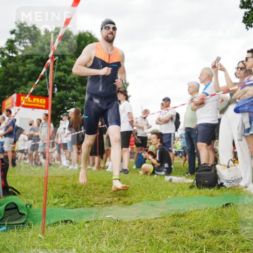 21.06.2026 - 29. Vierlanden-Triathlon LAZAROV Photography http://msf.ph/oto/9840389 21.06.2026 10:09:59 Schwimmen 427 meine-sportfotos.de