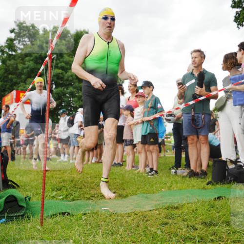 21.06.2026 - 29. Vierlanden-Triathlon LAZAROV Photography http://msf.ph/oto/9840405 21.06.2026 10:12:42 Schwimmen 401, 423 meine-sportfotos.de