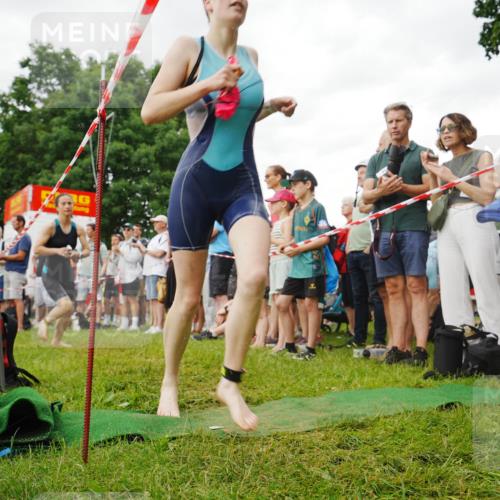 21.06.2026 - 29. Vierlanden-Triathlon LAZAROV Photography http://msf.ph/oto/9840433 21.06.2026 10:15:04 Schwimmen 509, 545 meine-sportfotos.de