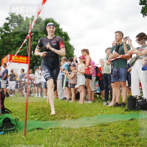 21.06.2026 - 29. Vierlanden-Triathlon LAZAROV Photography http://msf.ph/oto/9840461 21.06.2026 10:16:08 Schwimmen 562, 587 meine-sportfotos.de
